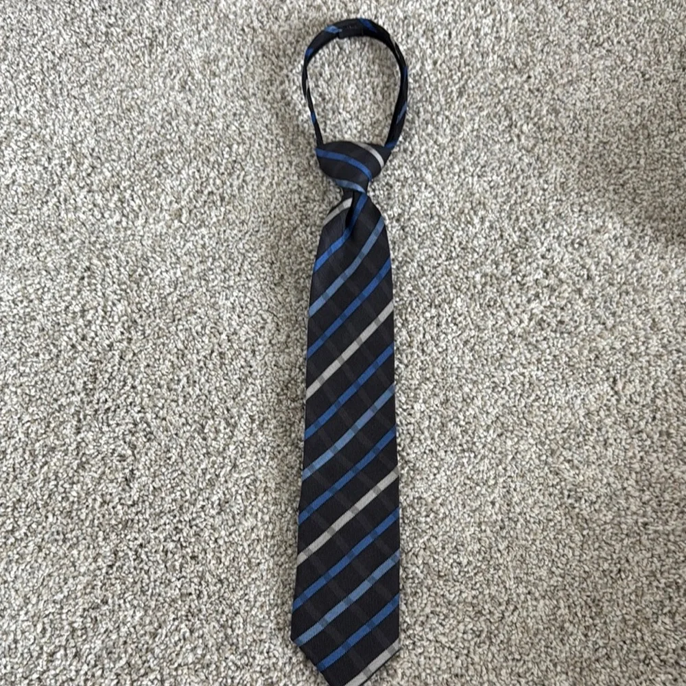 Chaps Kids Striped Tie in Black and Blue